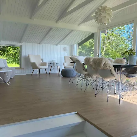 Tatil Evi Summer House Near The Waters Edge On Bornholm
